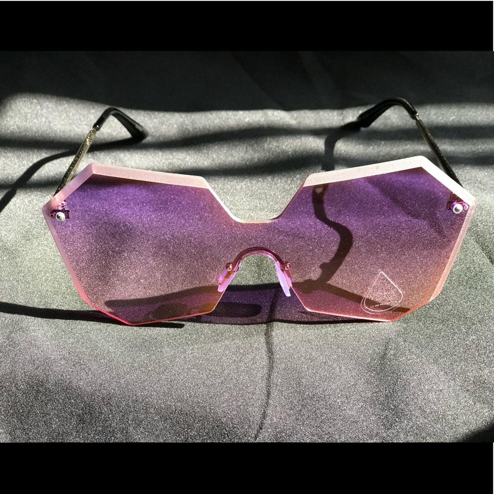 Sexi Hex Sunglasses